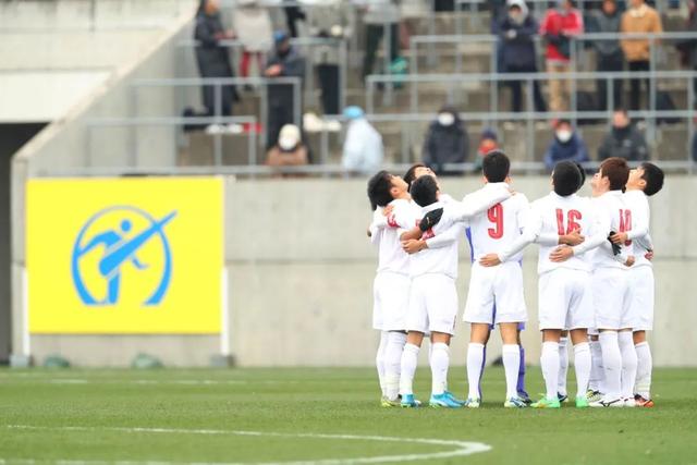 中超最新排名：前五名均获30分，竞争激烈下游球队挣扎